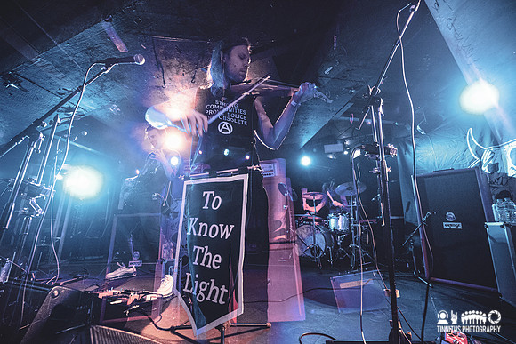 Dawn Ray'd in concert