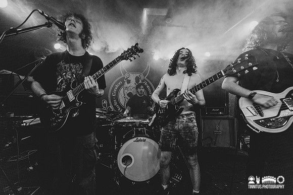 Longheads in concert