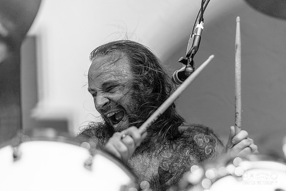 Howling Giant in concert