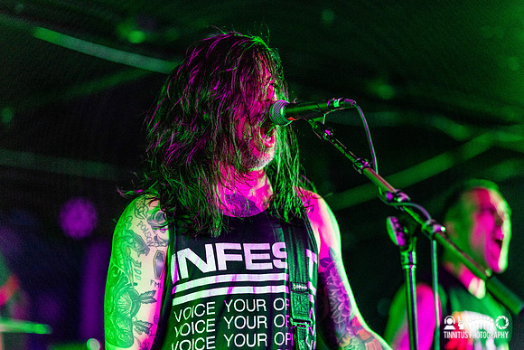 Cave In in concert