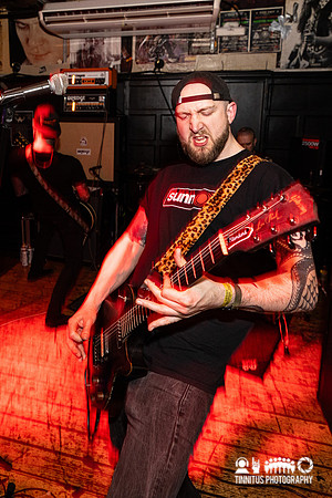 Acid Throne in concert