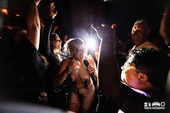 Peaches in concert