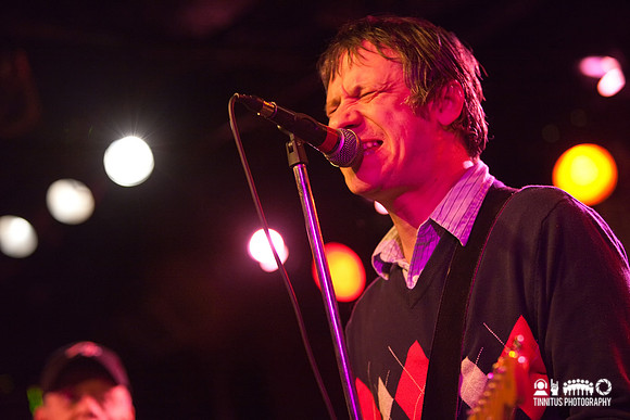 Mike Gent performs at the Hot Stove/Cool Music charity event