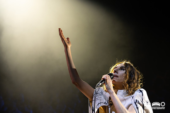 PJ Harvey in concert
