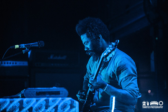 Om in concert