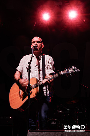 J Robbins in concert