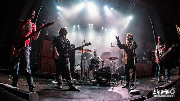 Eyehategod in concert