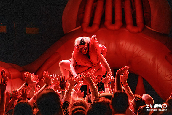 Peaches in concert