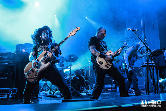Tombs in concert