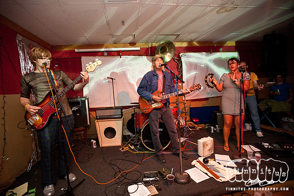 Bobb Trimble and the Flying Spiders play Deep Heaven Now