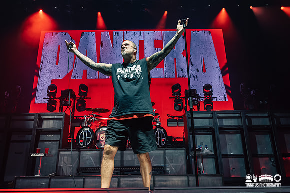 Pantera in concert