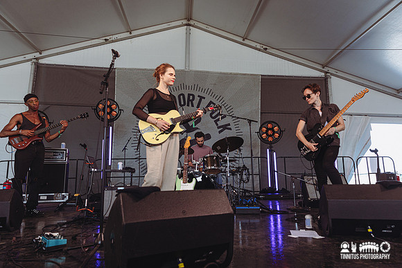 Cassandra Jenkins in concert