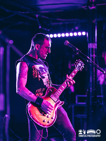Cave In in concert