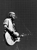 J Robbins in concert