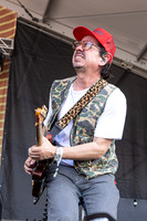 Black Pumas in concert