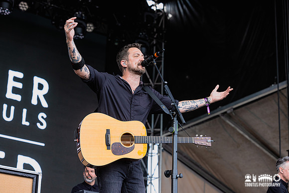 Frank Turner and the Sleeping Souls in concert