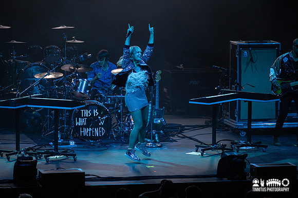 Metric in concert