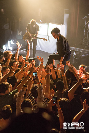 Savages in concert