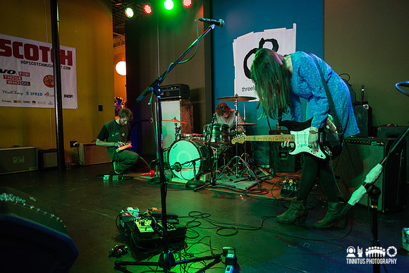 Magik Markers in concert