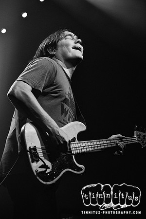 Pavement in concert