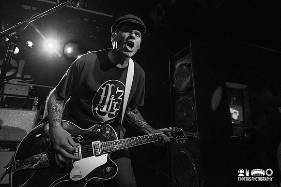 TSOL in concert