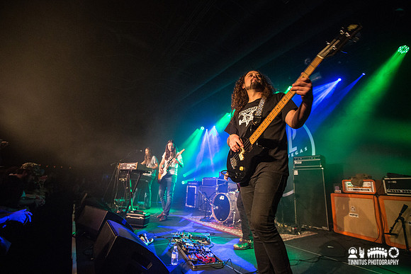 Mondo Drag in concert