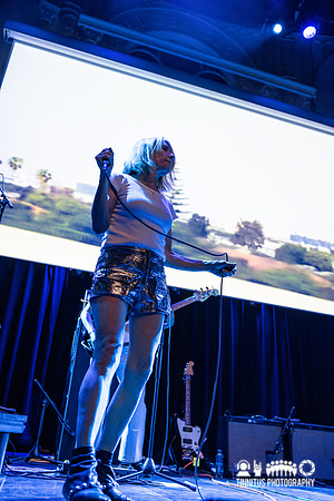 Kim Gordon in concert