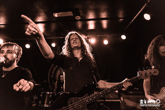 Famyne in concert