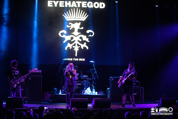 Eyehategod in concert
