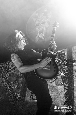 Testament in concert