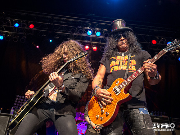 Slash in concert