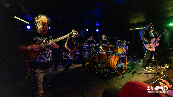 Gozu in concert