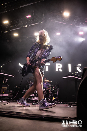 Metric in concert