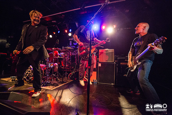 TSOL in concert