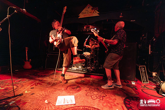 Cherubs in concert