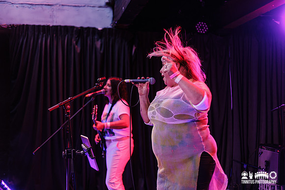 Plaster of Paris in concert