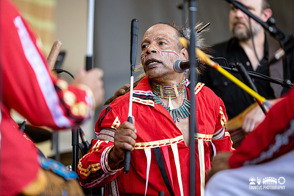 Eastern Medicine Singers in concert