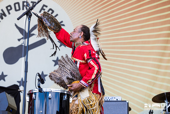 Eastern Medicine Singers in concert