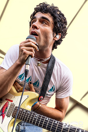 Del Water Gap in concert