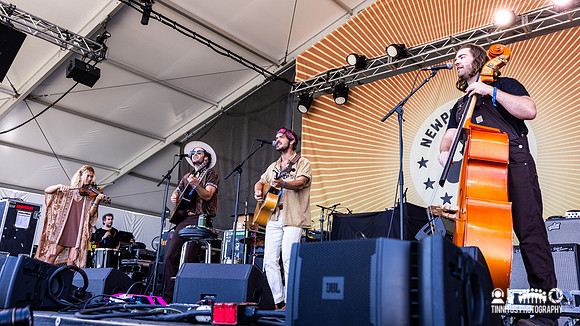 Laden Valley in concert