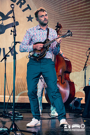 Nickel Creek in concert