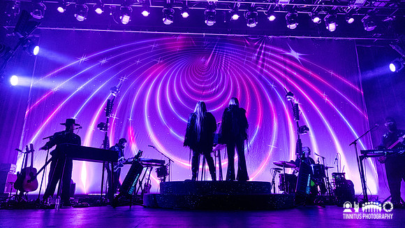Lucius in concert