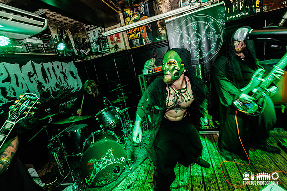 Froglord in concert