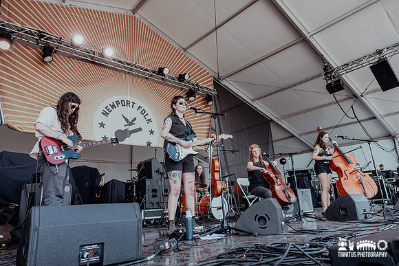 The Huntress and Holder of Hands in concert