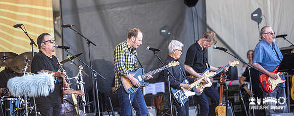 Los Lobos with Nels Cline in concert