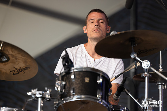 Sumbuck in concert