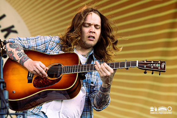 Billy Strings in concert
