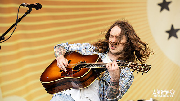 Billy Strings in concert