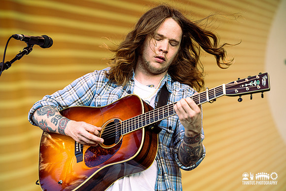Billy Strings in concert
