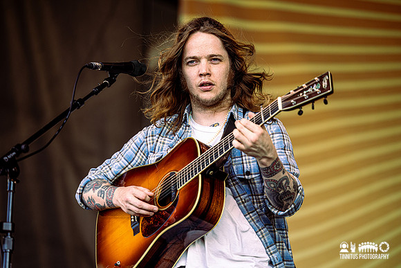 Billy Strings in concert